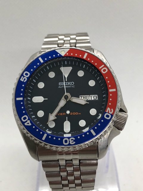 SEIKO Automatic DIVER'S 200m 腕時計 Seiko Automatic Divers - Clocktiques